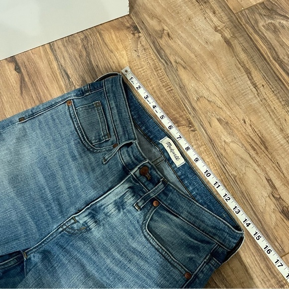 Madewell 9" High-Rise Skinny Jeans: Destructed-Hem Edition - Picture 14 of 15